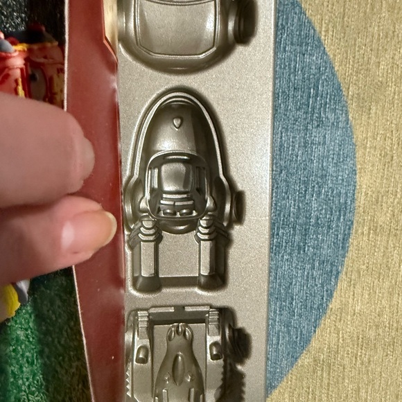 Nordic ware Cars Movie cakelet baking pan - Picture 4 of 5